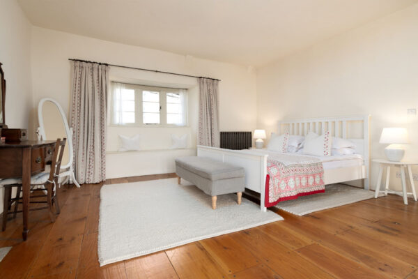 bedrooms in a Large self catering house The Malthouse near Bath in Norton St Philip